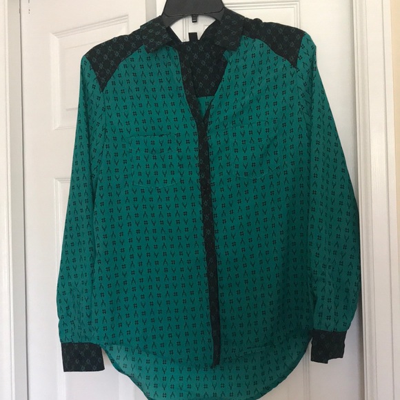 Mango black and green button up top. Sz M. - Picture 1 of 4